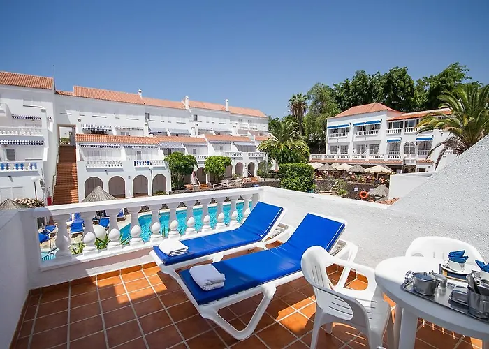 Aparthotel Ona Claveles 4*