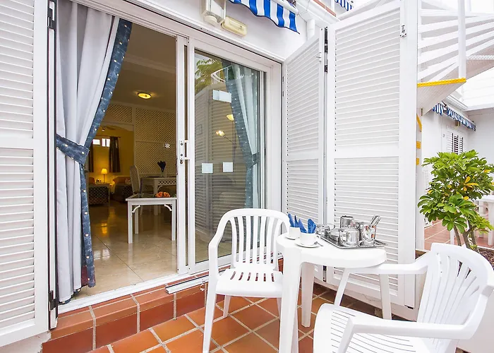 Aparthotel Ona Claveles 4*