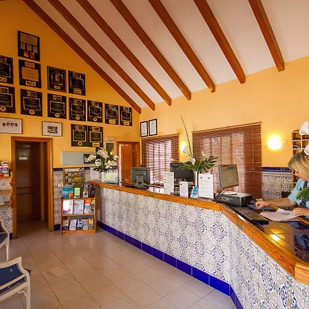 Ona Claveles شقة فندقية 4*