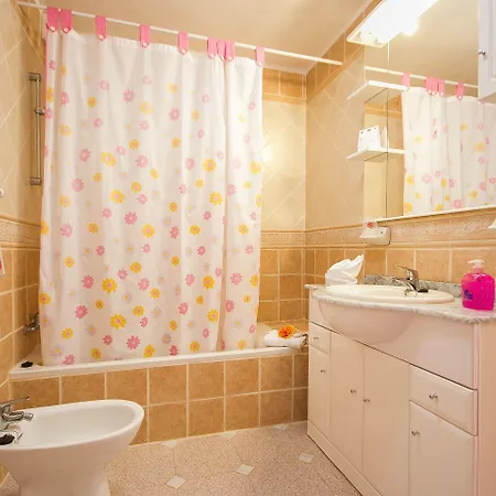 Aparthotel Ona Claveles