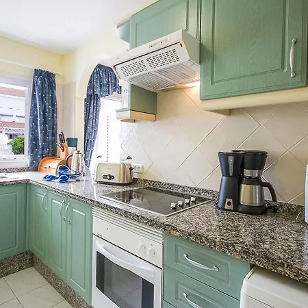 Ona Claveles Aparthotel 4*